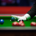 What cue ball do professionals use?